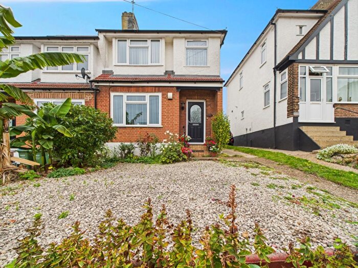 3 Bedroom Semi-Detached House For Sale In Holmhurst Road, Belvedere, Kent, DA17