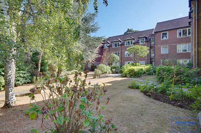 2 Bedroom Retirement Property For Sale In Queens Park West Drive, Park View Court, BH8