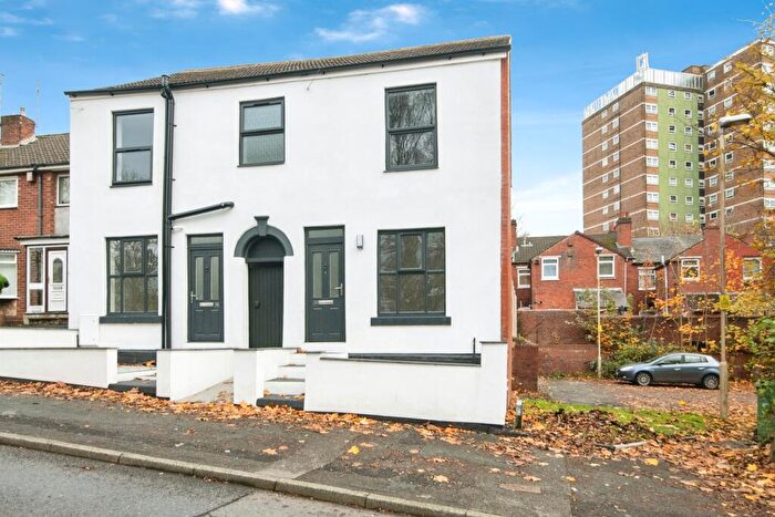 2 Bedroom Terraced House For Sale In Grange Road, Dudley, DY1