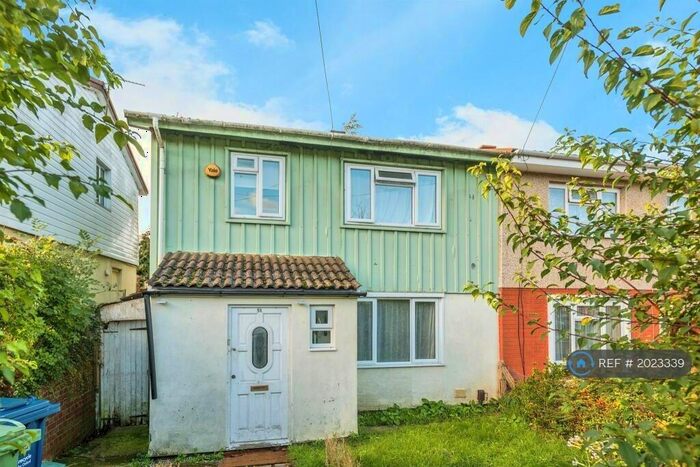 3 Bedroom Semi-Detached House To Rent In Bayswater Road, Headington, Oxford, OX3