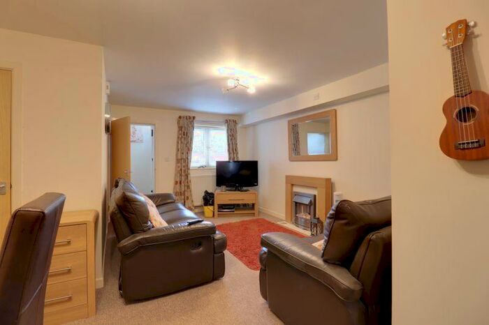 1 Bedroom Flat To Rent In Coachmans Close, Stafford, ST16