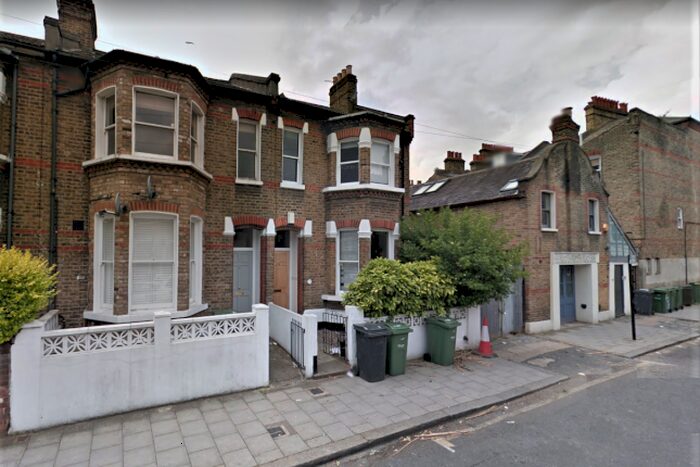 2 Bedroom Flat To Rent In Hubert Grove, Clapham North, SW9
