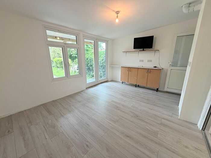 3 Bedroom Terraced House To Rent In De Havilland Road, Edgware, HA8