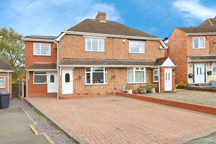 3 Bedroom Semi-detached House For Sale In Alexander Road, Codsall, Wolverhampton, Staffordshire, WV8