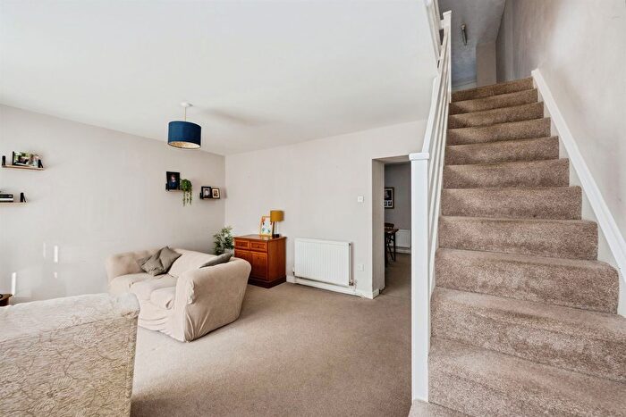 3 Bedroom Terraced House For Sale In Loughor Road, Gorseinon, Swansea, SA4