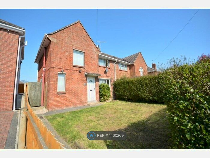 3 Bedroom Semi-Detached House To Rent In Allenby Road, Poole, BH17