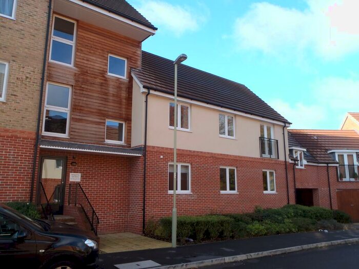 2 Bedroom Flat To Rent In Skippetts Gardens, Viables, Basingstoke, RG21