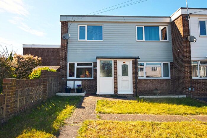 2 Bedroom Maisonette For Sale In Maplins Close, Rainham, Gillingham, ME8