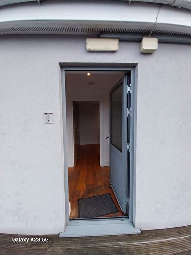 1 Bedroom Flat To Rent In Station Road, London, N3