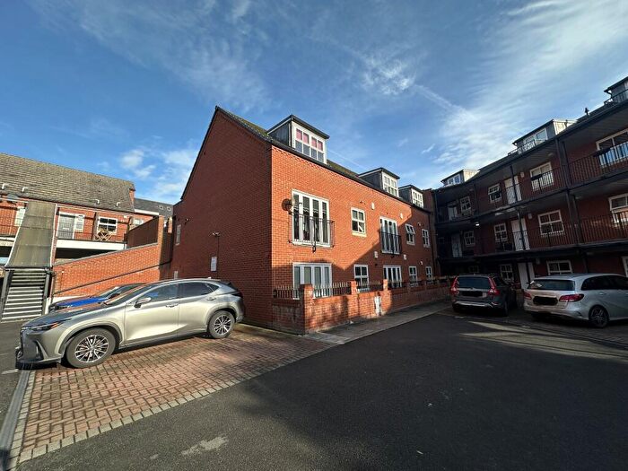 1 Bedroom Flat To Rent In The Cloisters, Greetwell Gate, Lincoln, LN2
