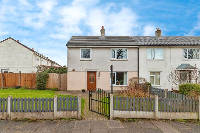 3 Bedroom End Terrace House For Sale In Southbrook Road, Leyland, Lancashire, PR25