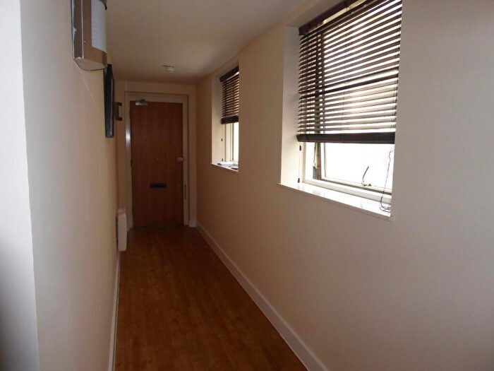 2 Bedroom Apartment To Rent In Projection West, Merchants Place, Reading, Berkshire, RG1
