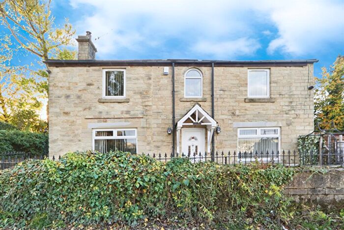 4 Bedroom Detached House For Sale In High Spring Gardens Lane, Keighley, BD20