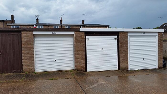 3 Bedroom Property To Rent In The Knares, Basildon, SS16