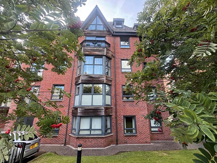 2 Bedroom Flat For Sale In Withington Road, M16