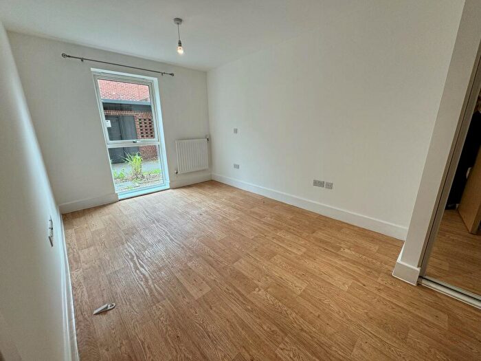 2 Bedroom Apartment To Rent In Ardent House, Centenary Quay, Woolston, SO19