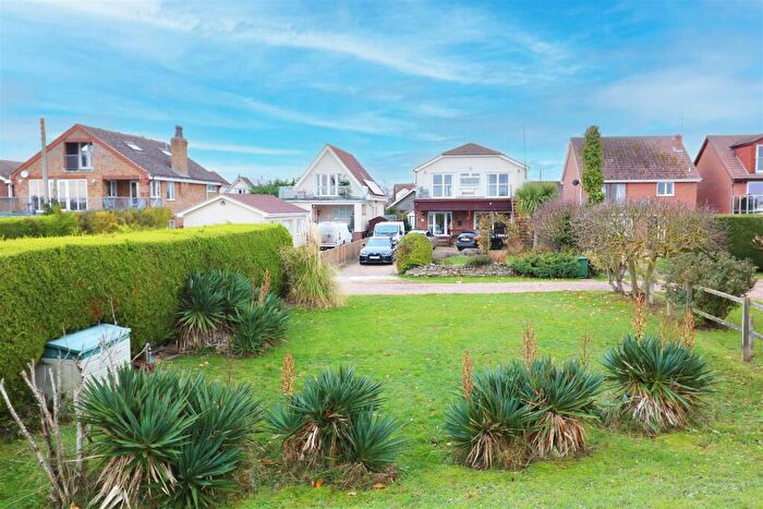 3 Bedroom Detached House For Sale In Sea View Promenade, St. Lawrence, CM0