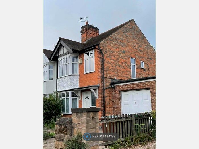 3 Bedroom Semi-Detached House To Rent In Radford Bridge Road, Nottingham, NG8