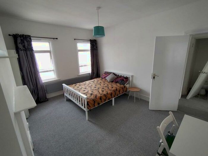 1 Bedroom Flat To Rent In B Atherton Road, London, London, E7