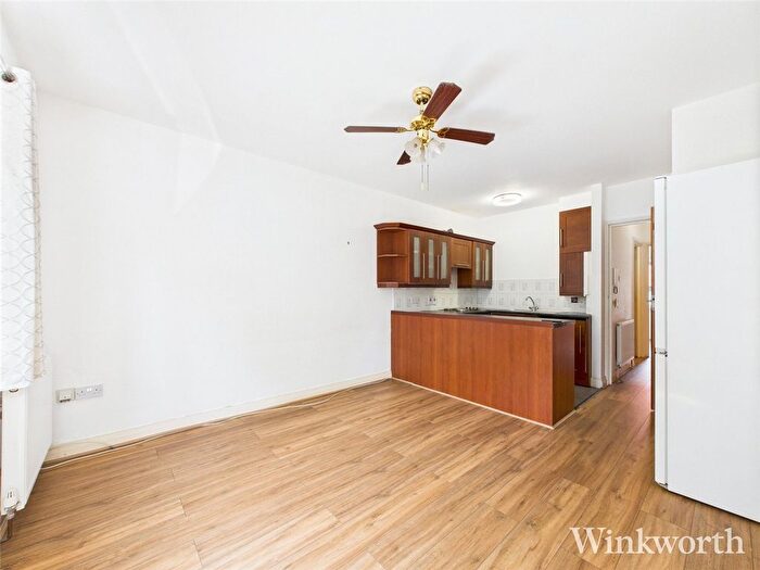 1 Bedroom Flat To Rent In Oxford Road, London, W5