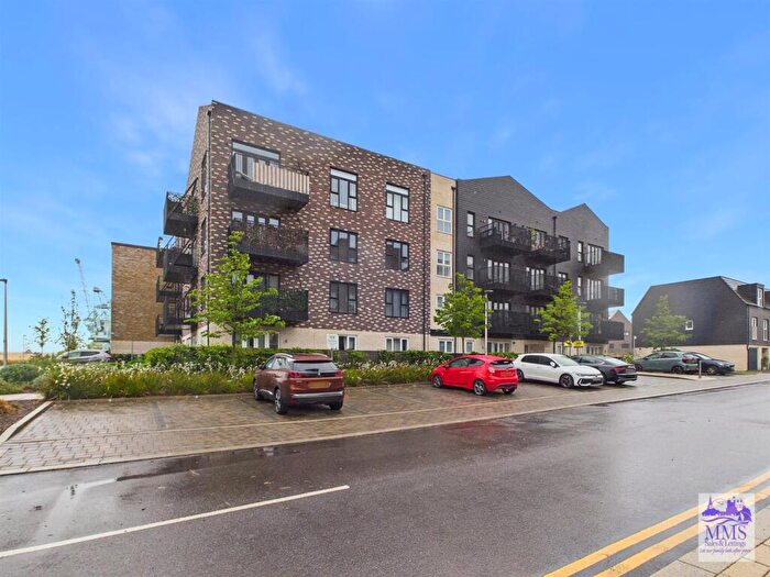 2 Bedroom Apartment For Sale In Glenway Road, Rochester, ME1