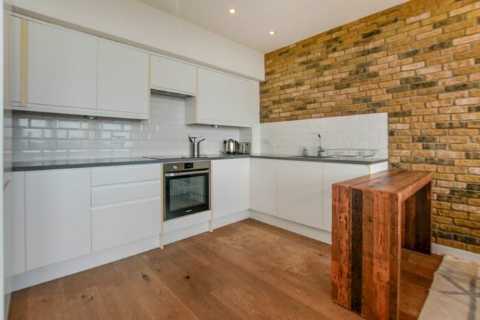 1 Bedroom Flat To Rent In Newington Causeway, London, SE1