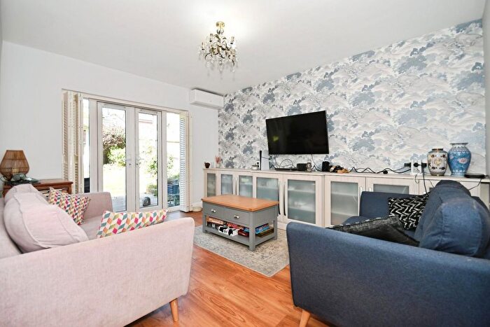 4 Bedroom Detached House For Sale In Manor House Court, Stonegravels, Chesterfield, S41