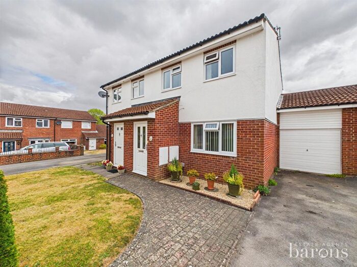 3 Bedroom Semi-Detached House For Sale In Mathias Walk, Brighton Hill, Basingstoke, RG22
