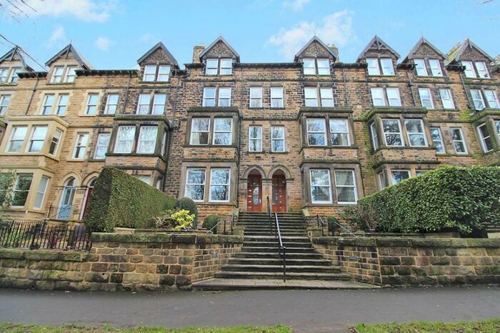 2 Bedroom Flat To Rent In Valley Drive, Harrogate, HG2