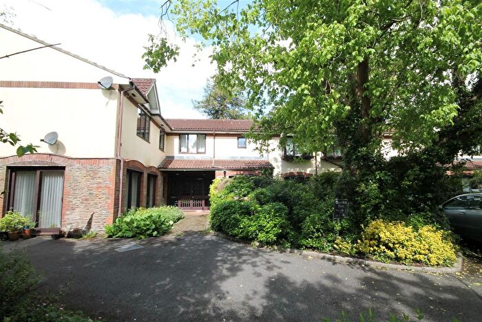 2 Bedroom Flat To Rent In Beckspool Road, Frenchay, Bristol, BS16