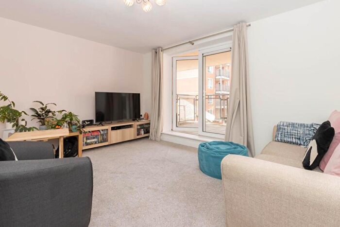 2 Bedroom Apartment For Sale In Heritage Court, Warstone Lane, Birmingham, B18