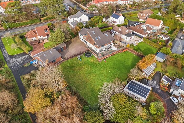 6 Bedroom Detached House For Sale In Whitestone Close, Mayals, Swansea, SA3