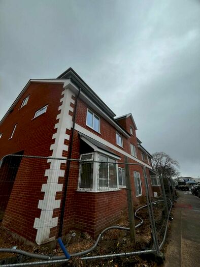 2 Bedroom Flat To Rent In B Wimborne Road, Moordown, BH9