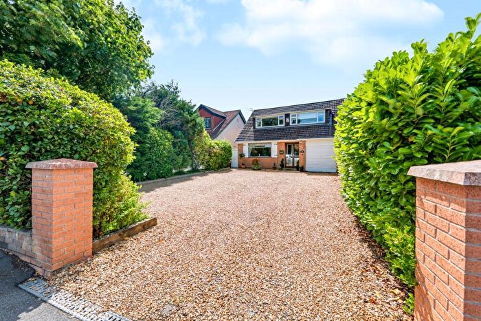 3 Bedroom Detached House For Sale In New Cut Lane, Southport, PR8