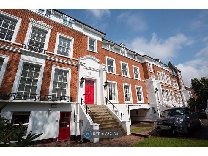 1 Bedroom Flat To Rent In Regents Court, Beckenham, BR3