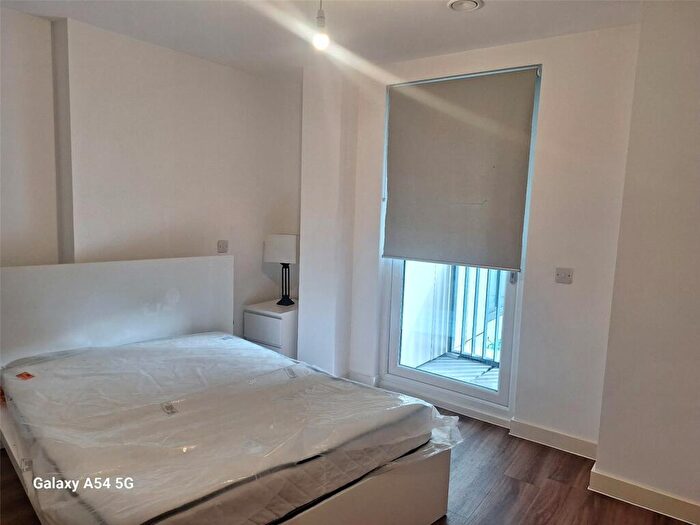 1 Bedroom Flat To Rent In The Gateway, Trafford Road, Salford, M5