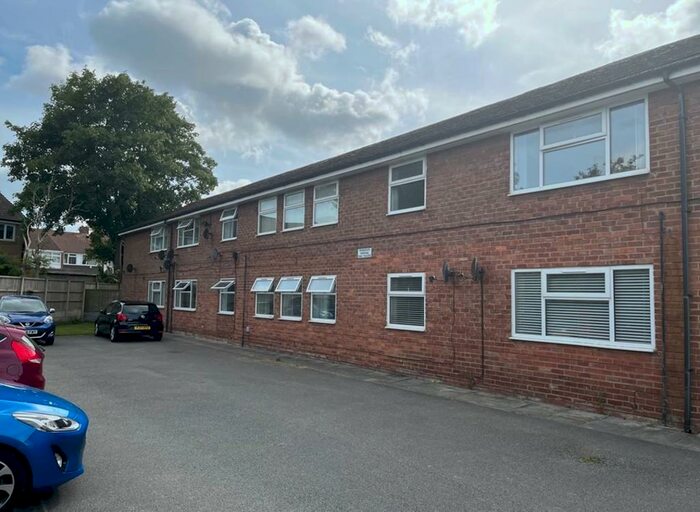 1 Bedroom Apartment To Rent In Orchard Court, Deyes Lane, L31