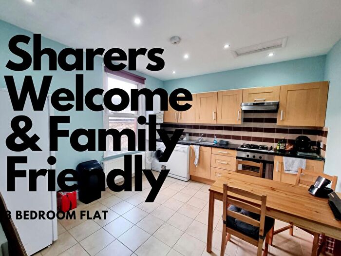 3 Bedroom Flat To Rent In Archway Road, Highgate, N6