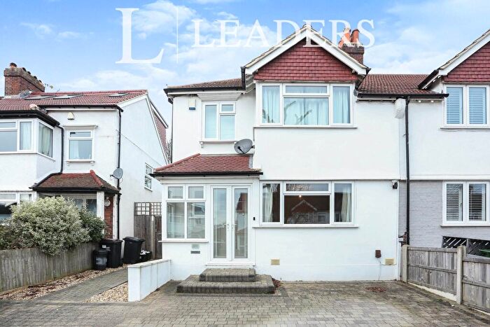 3 Bedroom End Of Terrace House To Rent In Clock House Road, Beckenham, BR3