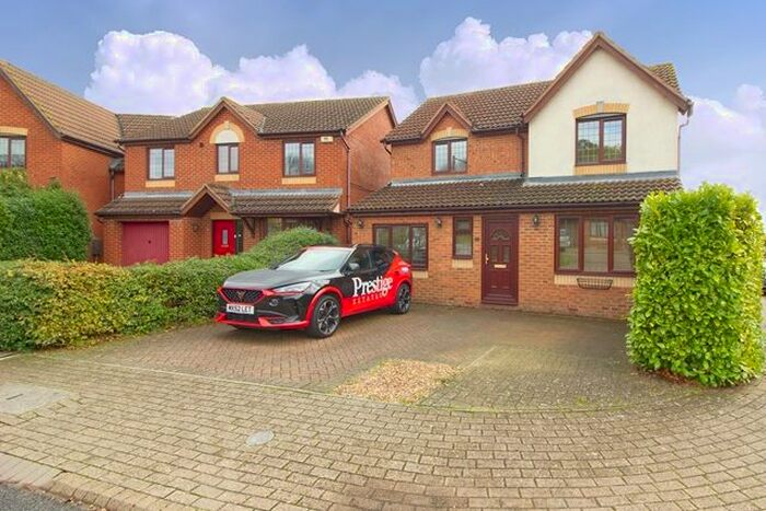 3 Bedroom Detached House To Rent In Faraday Drive, Shenley Lodge, Milton Keynes, MK5