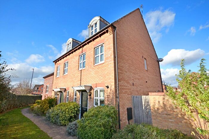 3 Bedroom End Of Terrace House To Rent In Sunbeam Way, Stoke Village, Coventry, CV3