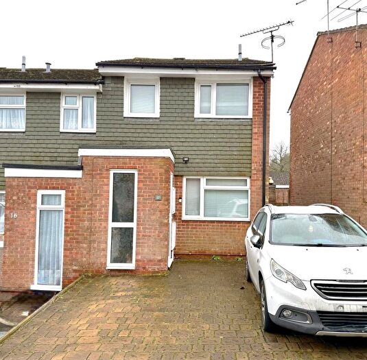 2 Bedroom End Terrace House For Sale In Woodside Close, Bordon, Hampshire, GU35
