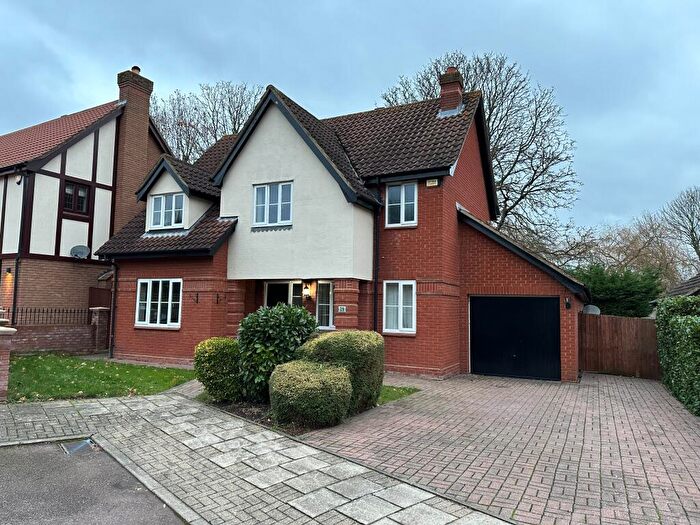 4 Bedroom Detached House To Rent In Acacia Way, Bexley, Sidcup, DA15
