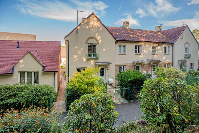 4 Bedroom Terraced House For Sale In Sir Bernard Lovell Road, Malmesbury, SN16