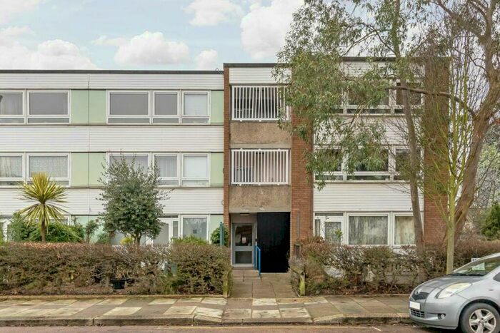 1 Bedroom Flat To Rent In Boileau Road, Barnes, SW13