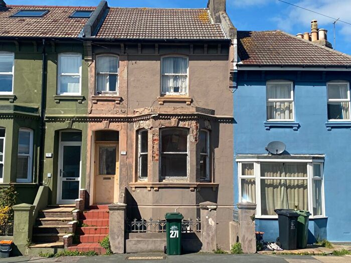 3 Bedroom Terraced House For Sale In Queens Park Road, Brighton, BN2