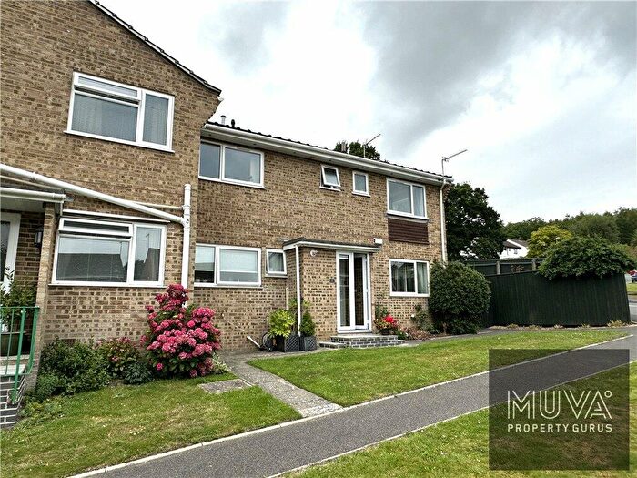 3 Bedroom Flat For Sale In Colehill, Wimborne, Dorset, BH21
