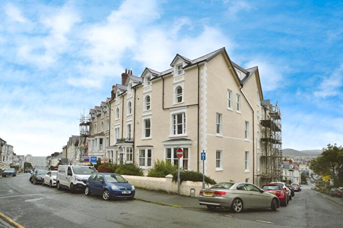 2 Bedroom Flat For Sale In Church Walks, Llandudno, Conwy, LL30