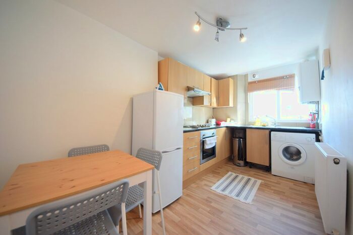 2 Bedroom Flat To Rent In Axminster Road, Holloway, London, N7