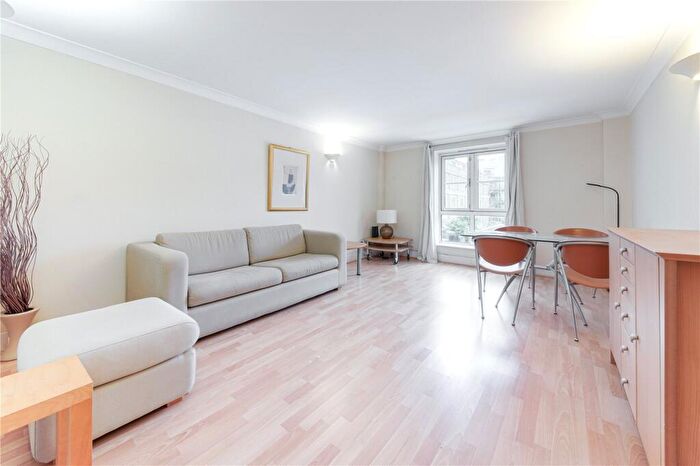 1 Bedroom Flat To Rent In Hepworth Court, Anderson Square, N1